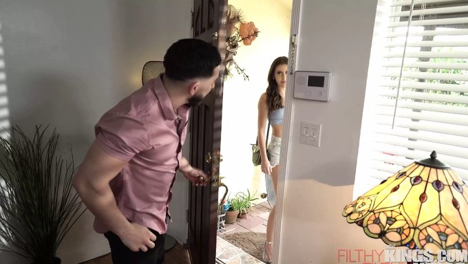 Auditionner Une Beauté À Grosse Bite: Le Cul Plantureux De Catalina Ossa Reçoit Une Fellation