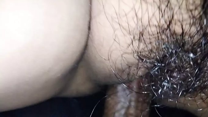 Orgie De La Femme Asiatique Éjaculatrice