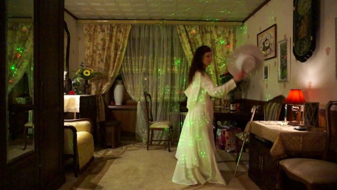 Russe Blanche: Une Vidéo De Masturbation Faite Maison