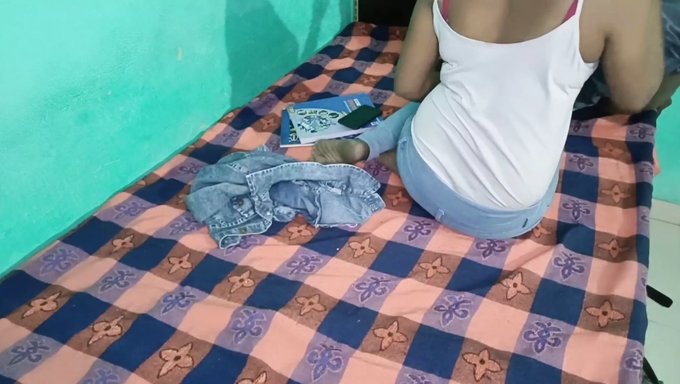 Sexe Indien Hardcore Avec Un Prof Et Un Étudiant