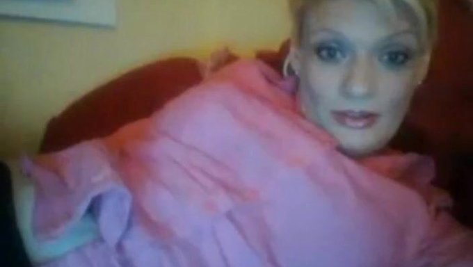 Nouvelle Blonde Mature Devient Coquine