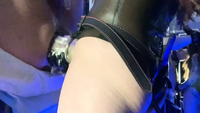 La Mjt Britannique Domine Son Steph Pervers Avec Du Fist Et Des Jouets Sexuels