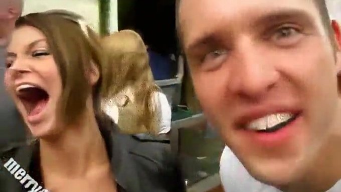 Rencontre Orale Publique Au Festival Oktoberfest