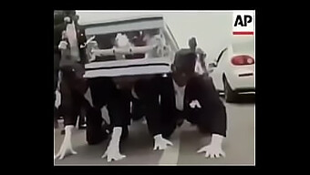 Quelqu'Un ...