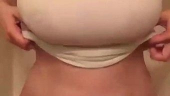 Les Seins ...
