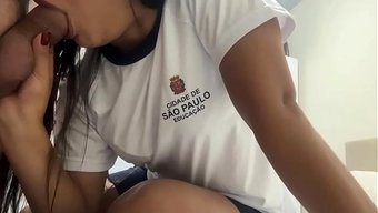 Une Étudia...