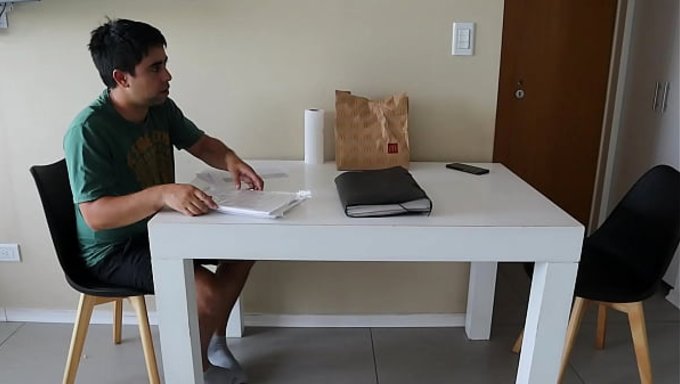 Le Mec De Ma Meilleure Pote M’a Défoncé Le Cul Quand Elle Était Dehors.