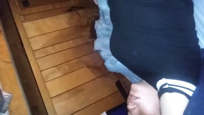 Véritable Babysitting: Le Fantasme D'Un Frère Prend Vie