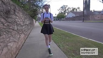 Jolie Teen...