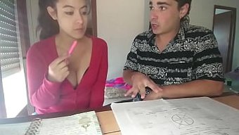 Étudiant E...