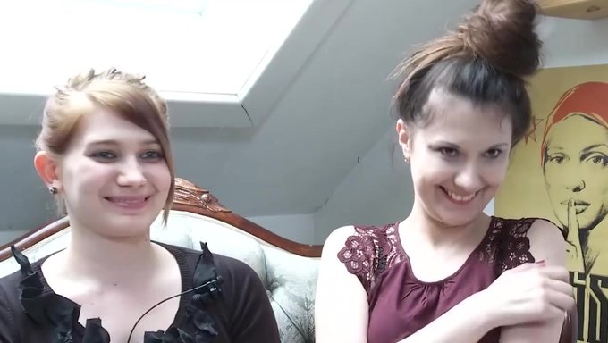 Ina Explore La Fellation Lesbienne Avec Maria En Haute Définition